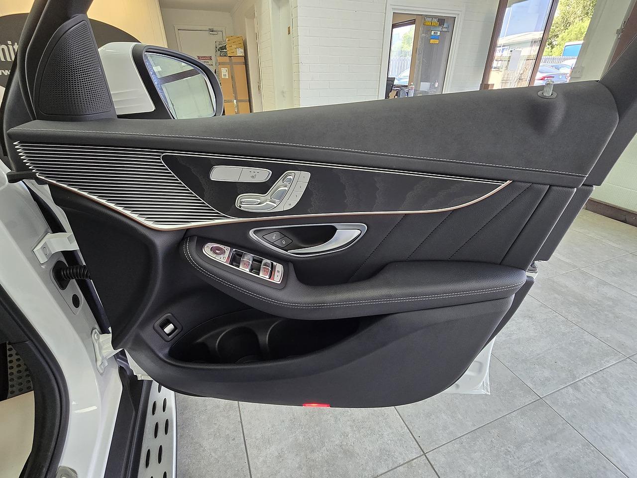 Mercedes Benz Eqc