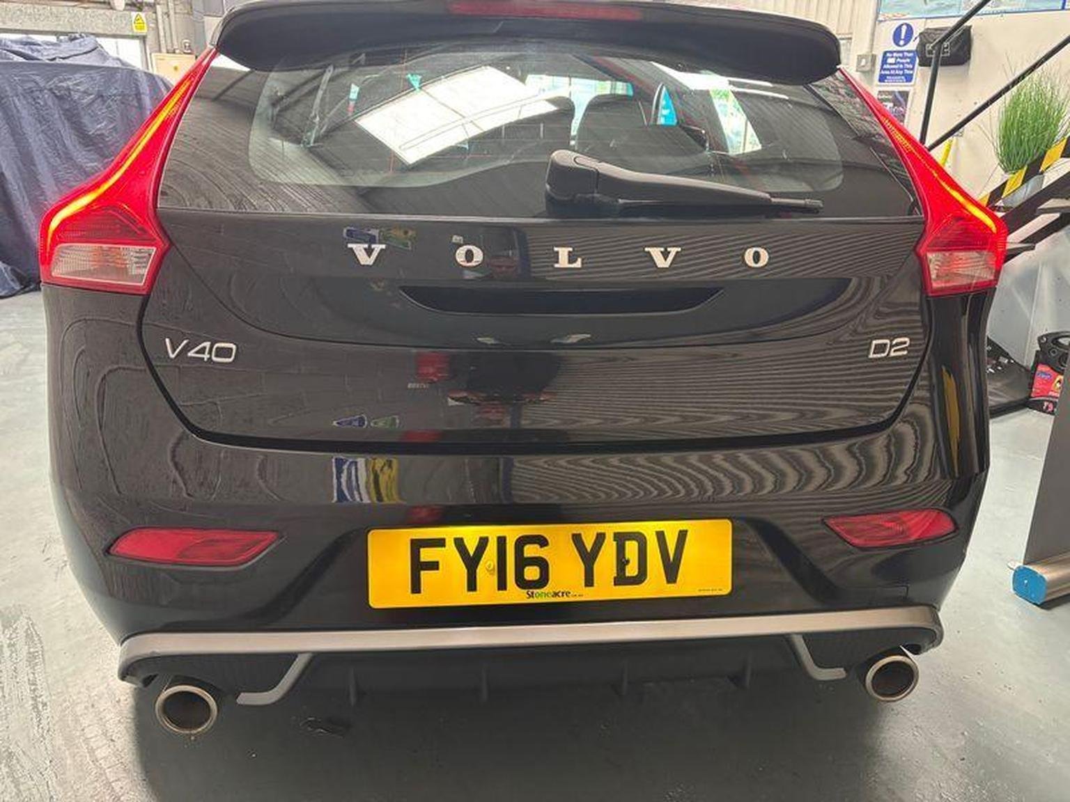 Volvo V40