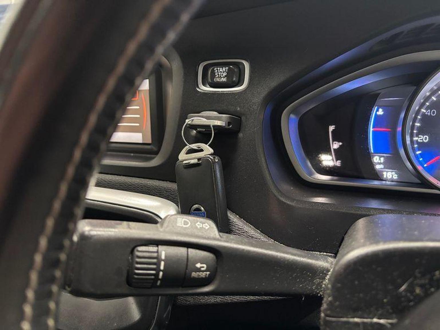 Volvo V40