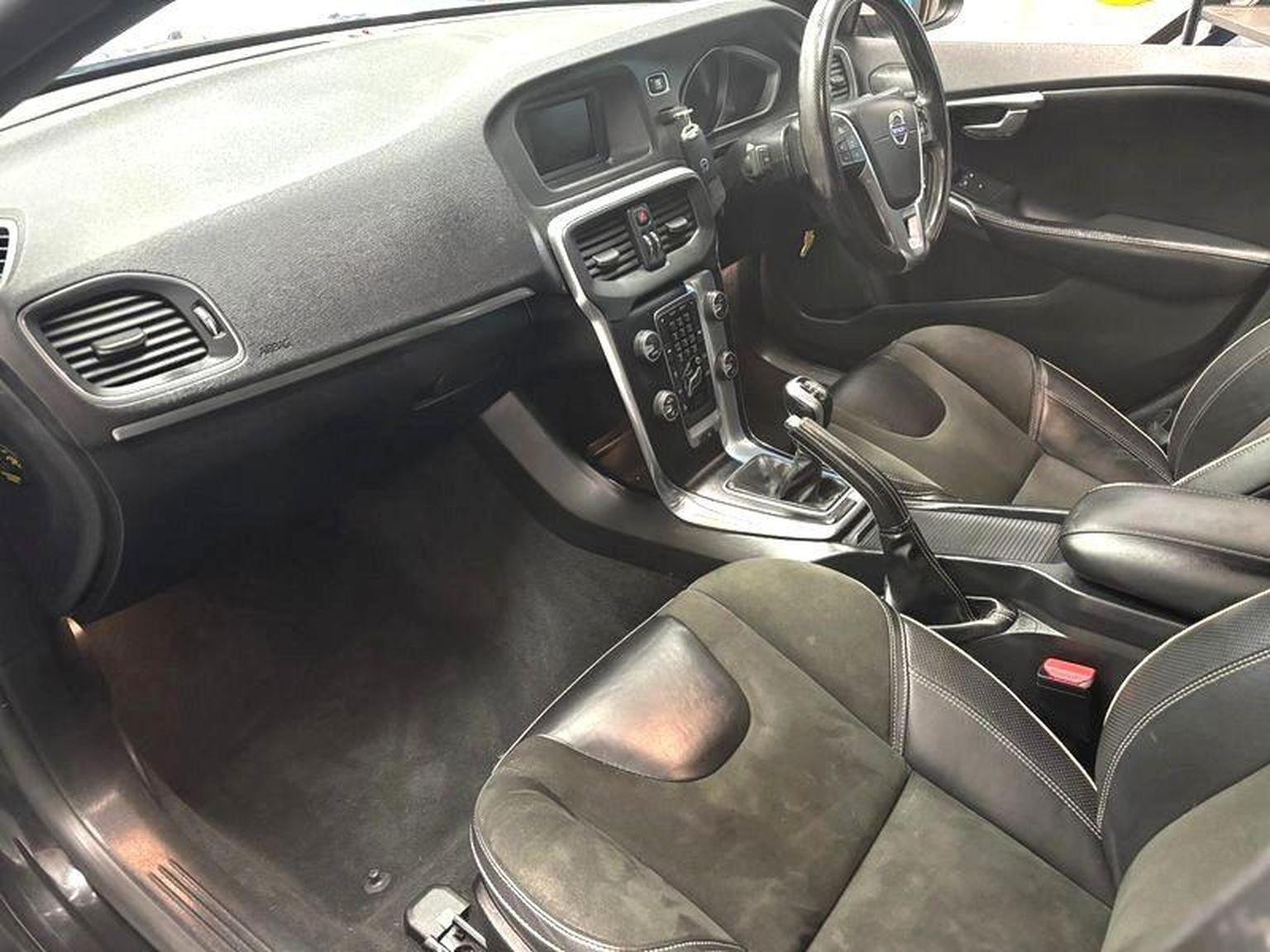 Volvo V40