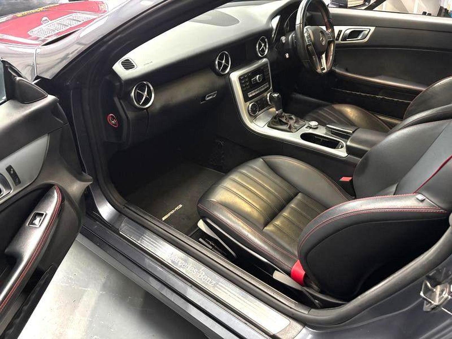 Mercedes Benz SLK