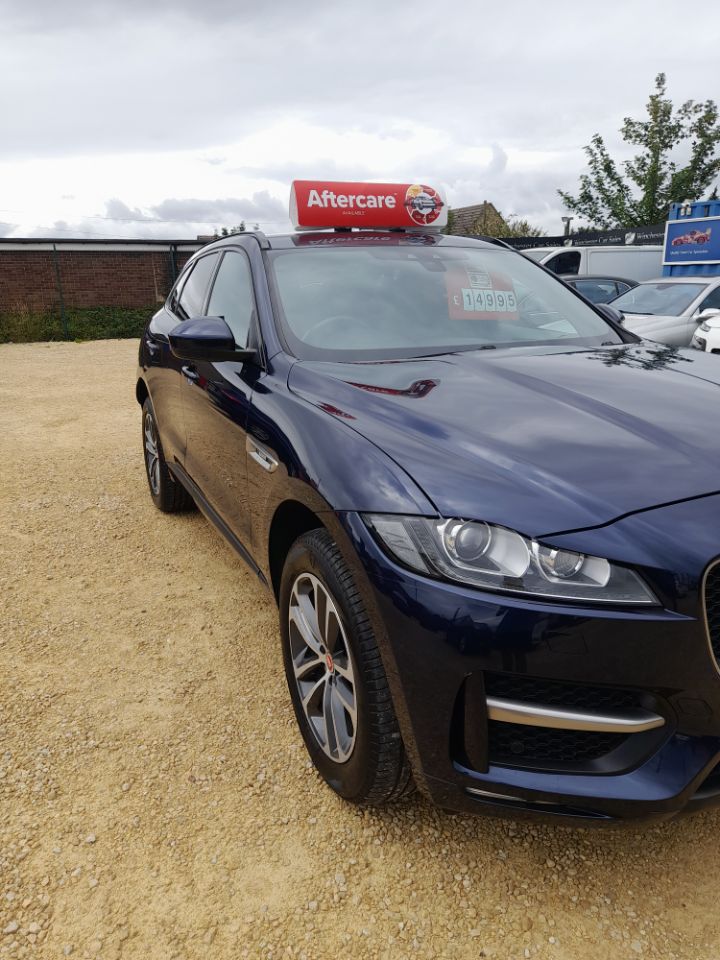 Jaguar F Pace