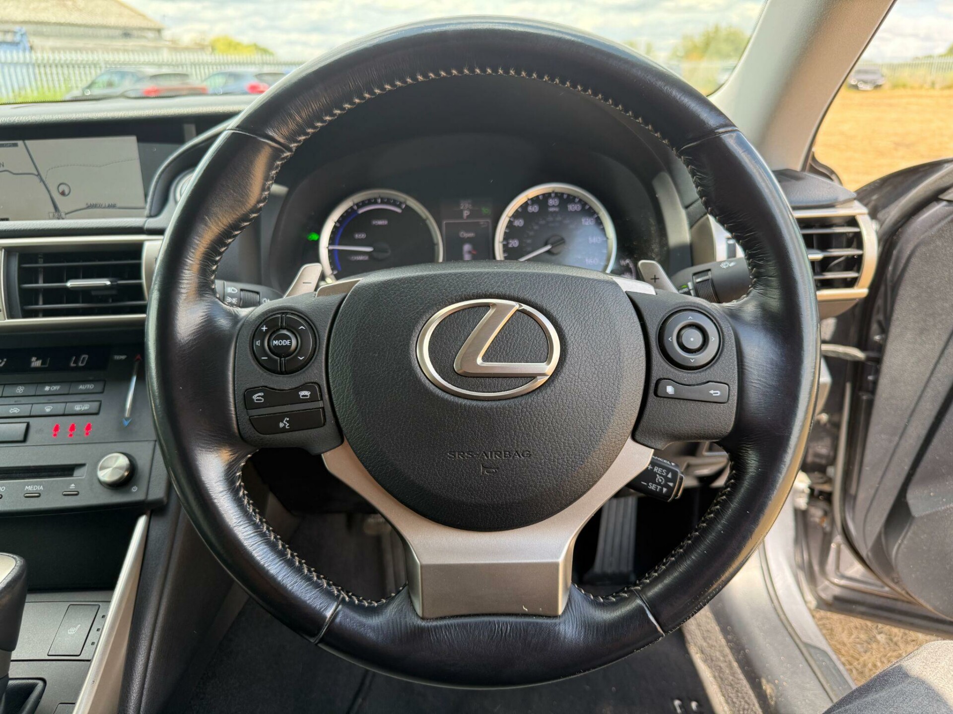 Lexus IS