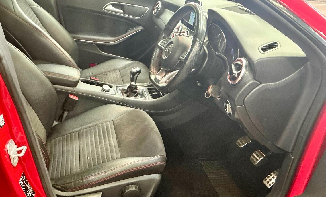 Mercedes Benz CLA