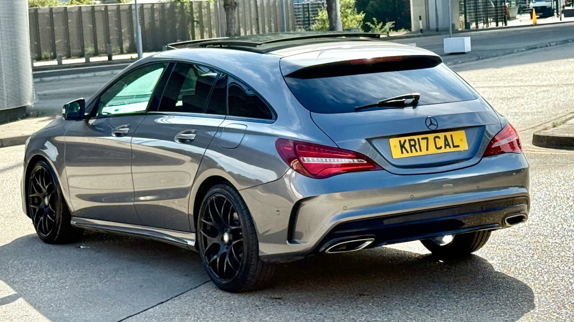 Mercedes Benz CLA