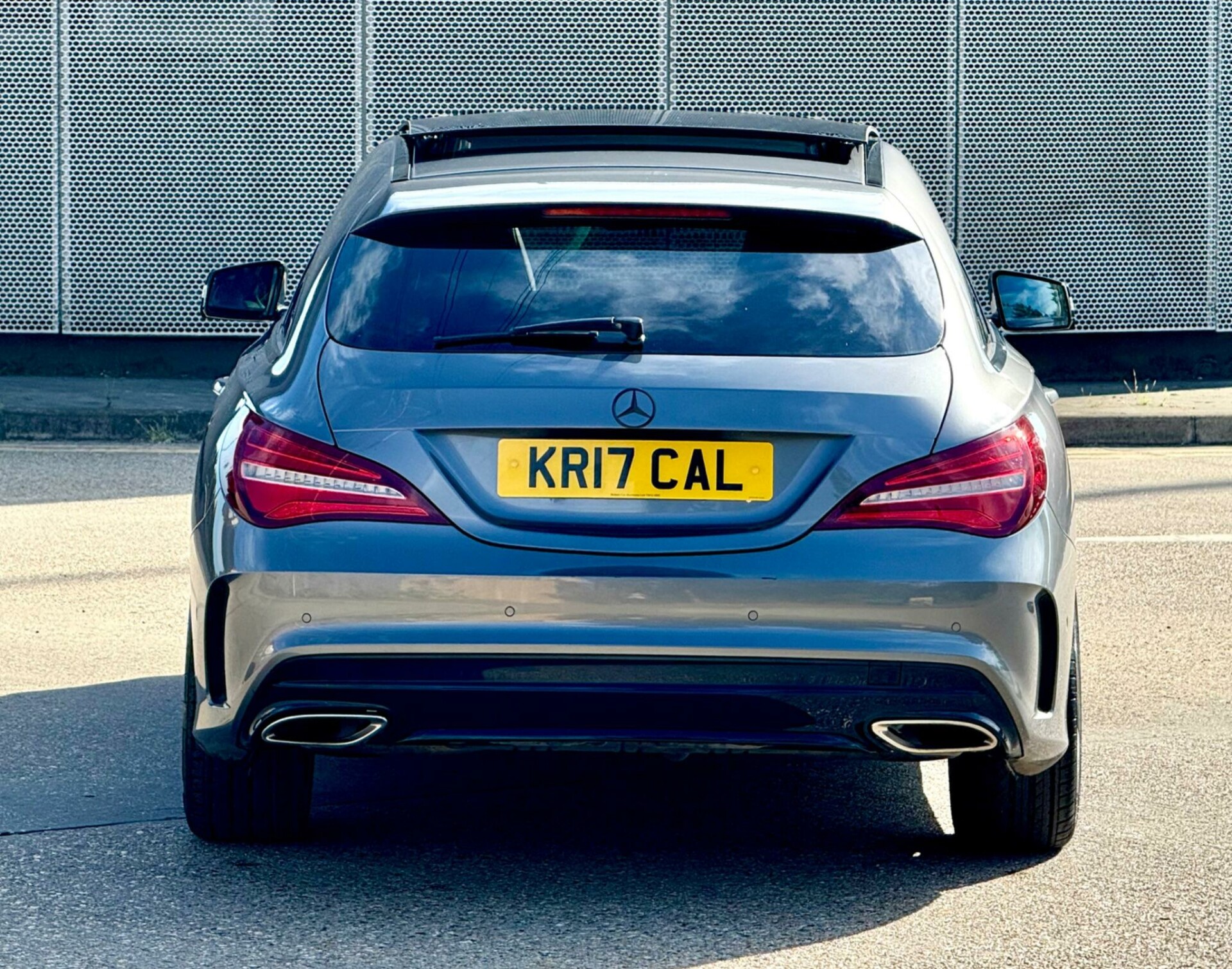 Mercedes Benz CLA
