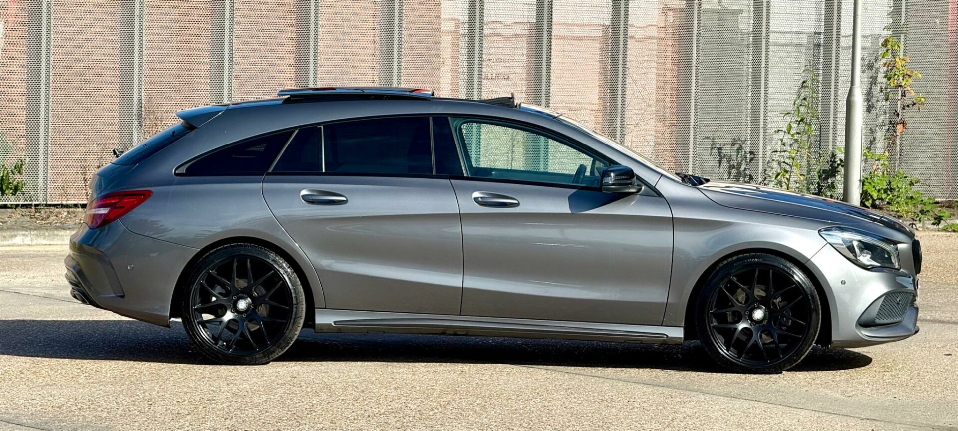Mercedes Benz CLA