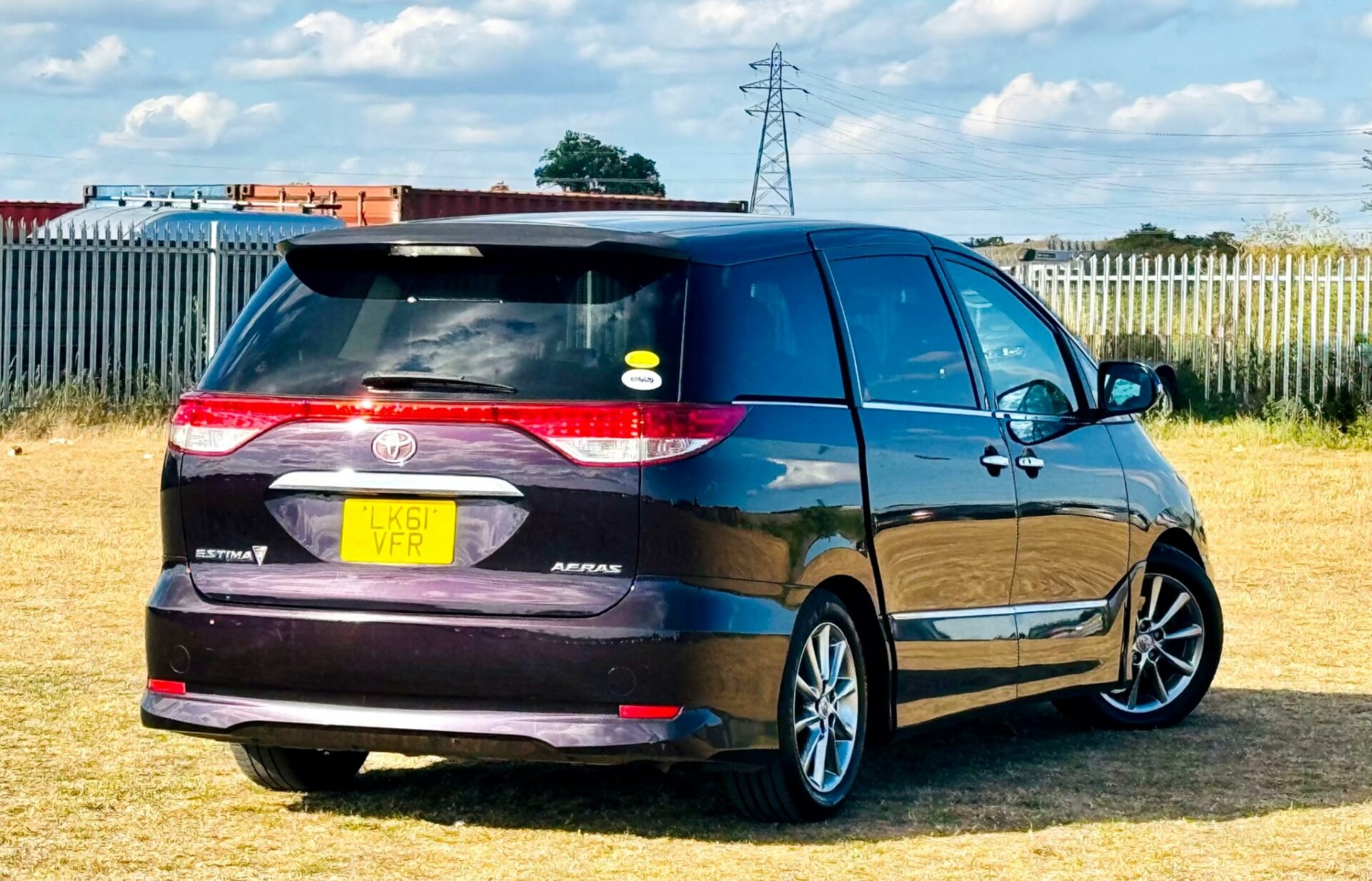 Toyota Estima