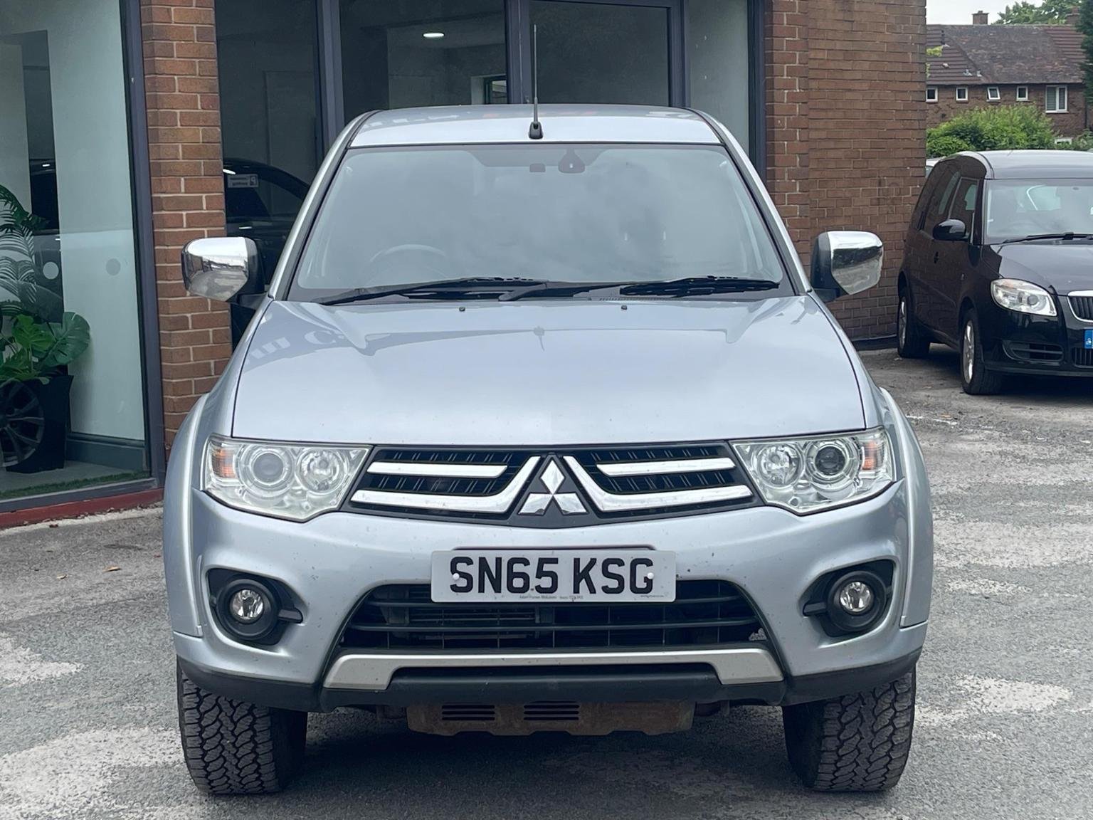 Mitsubishi L200