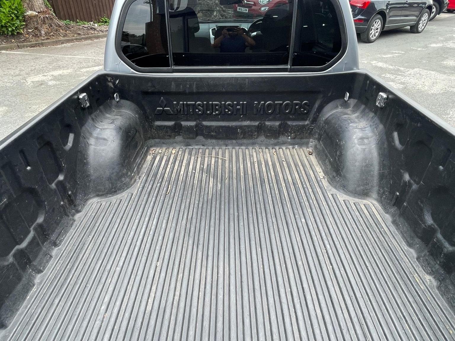 Mitsubishi L200