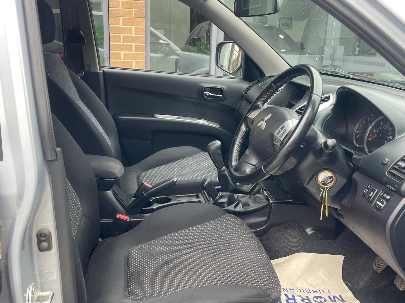 Mitsubishi L200