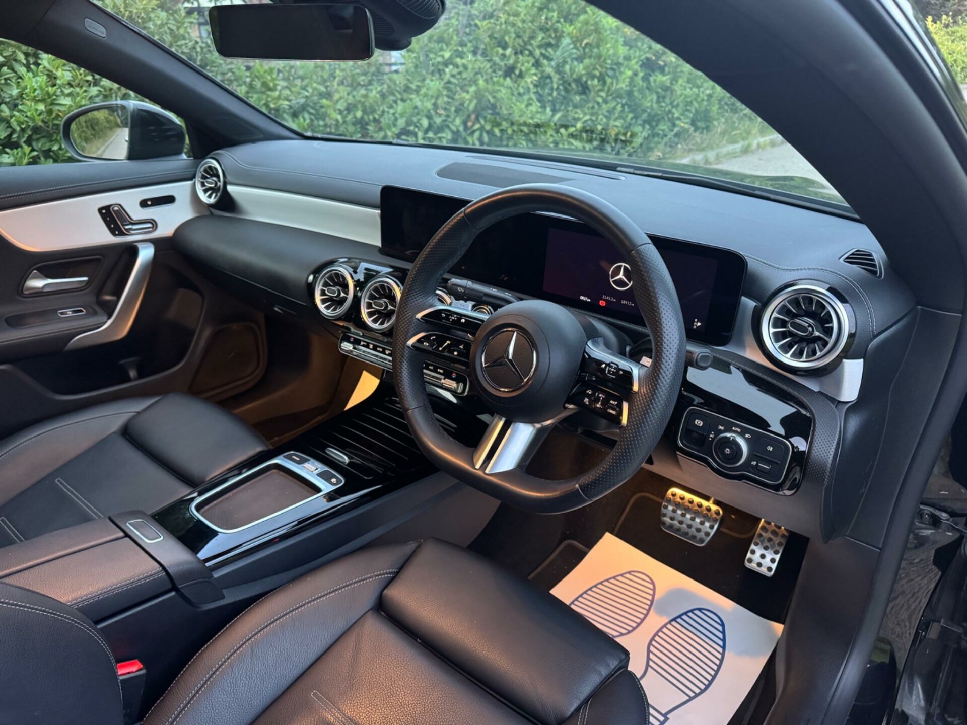 Mercedes Benz CLA