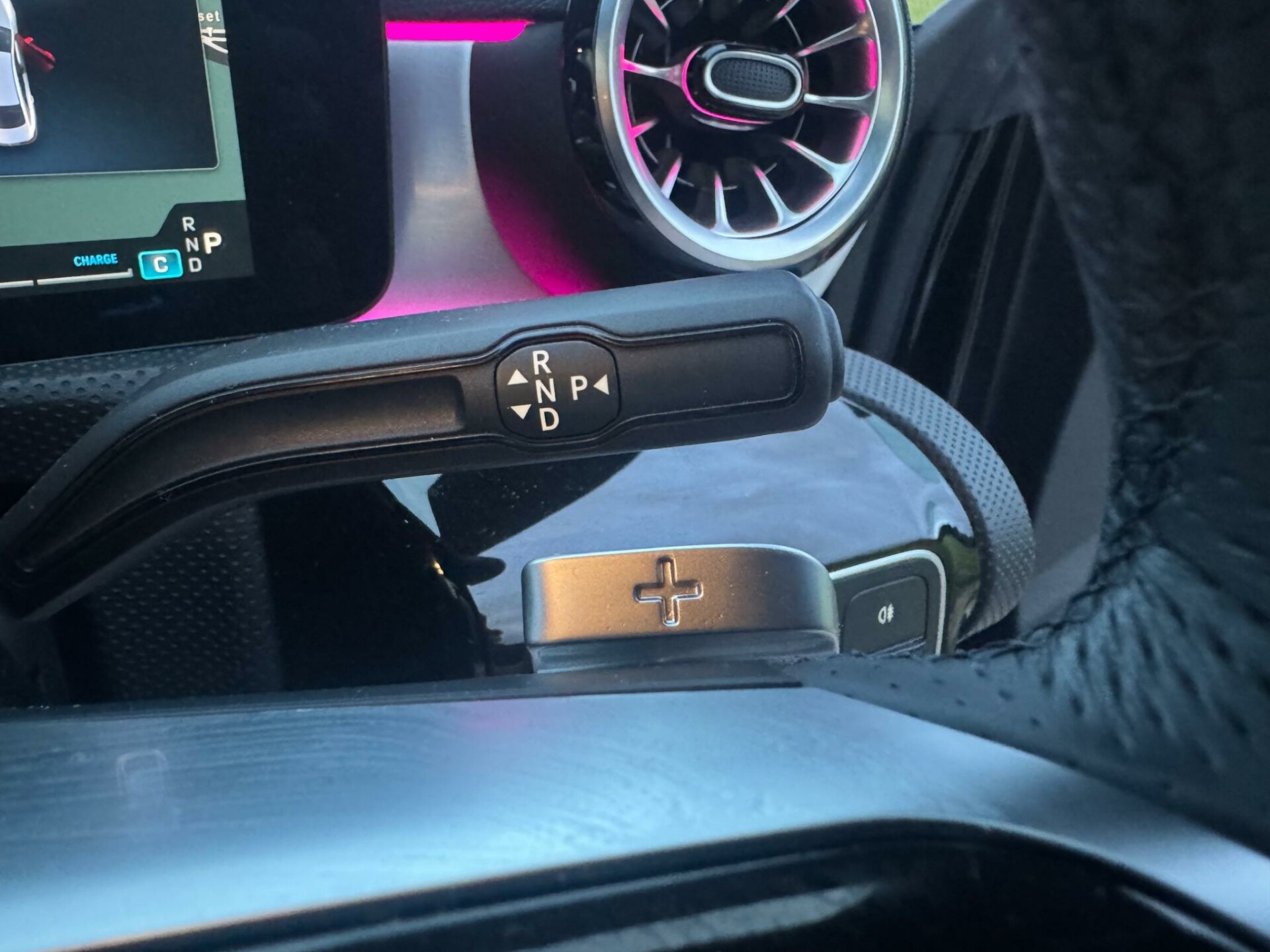 Mercedes Benz CLA
