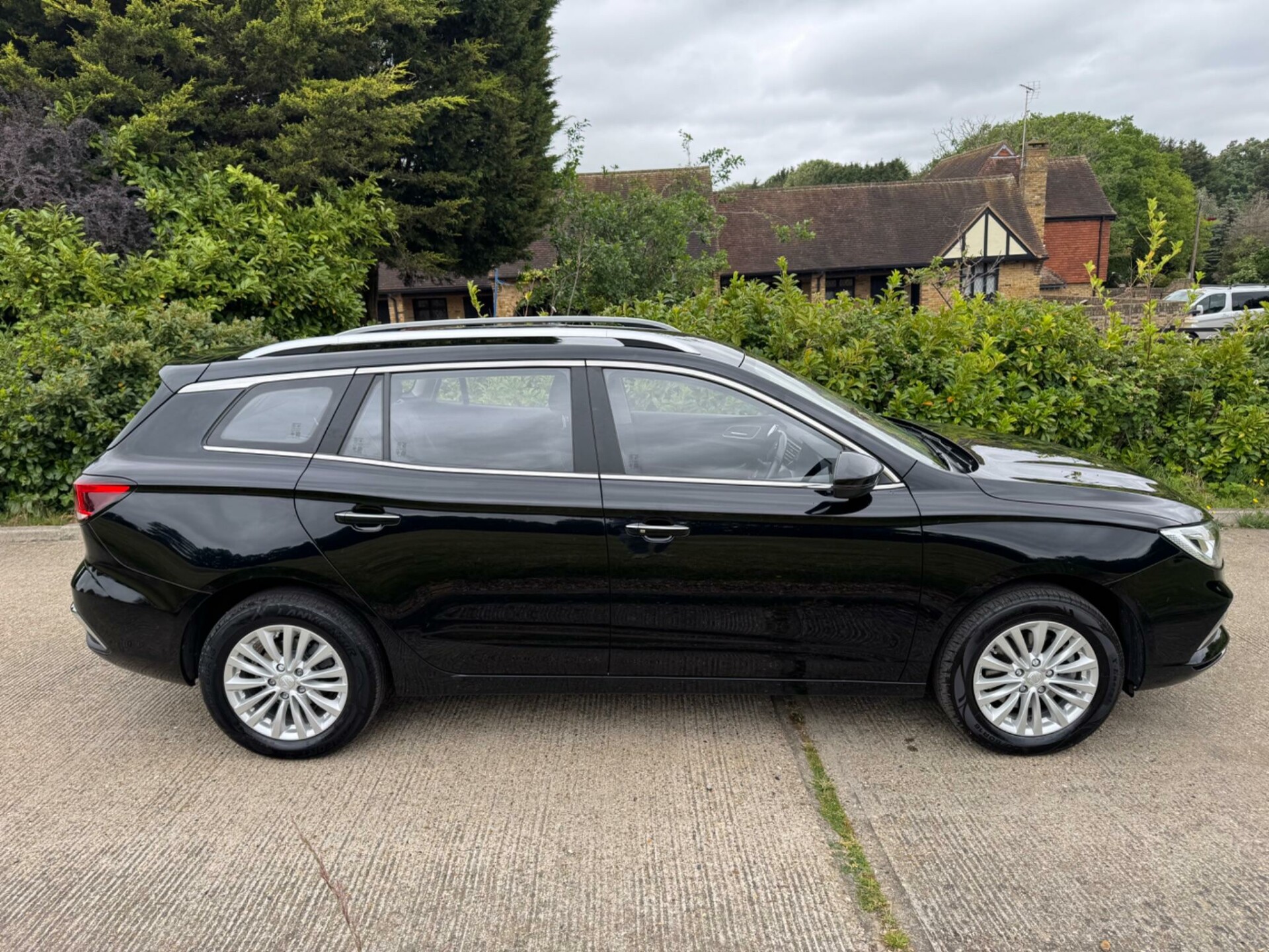 MG 5