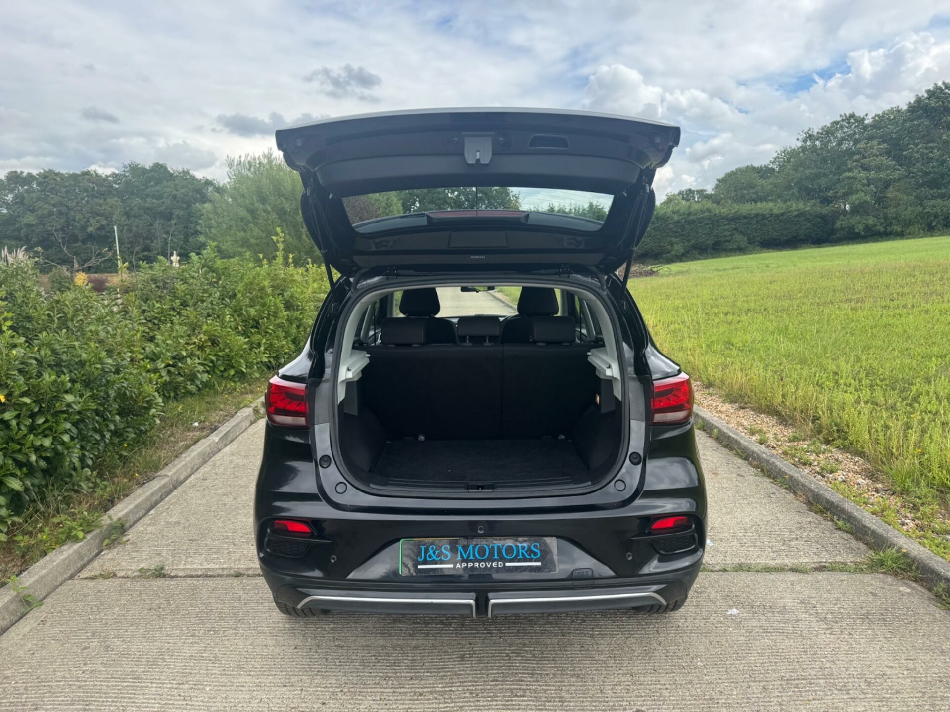 MG ZS