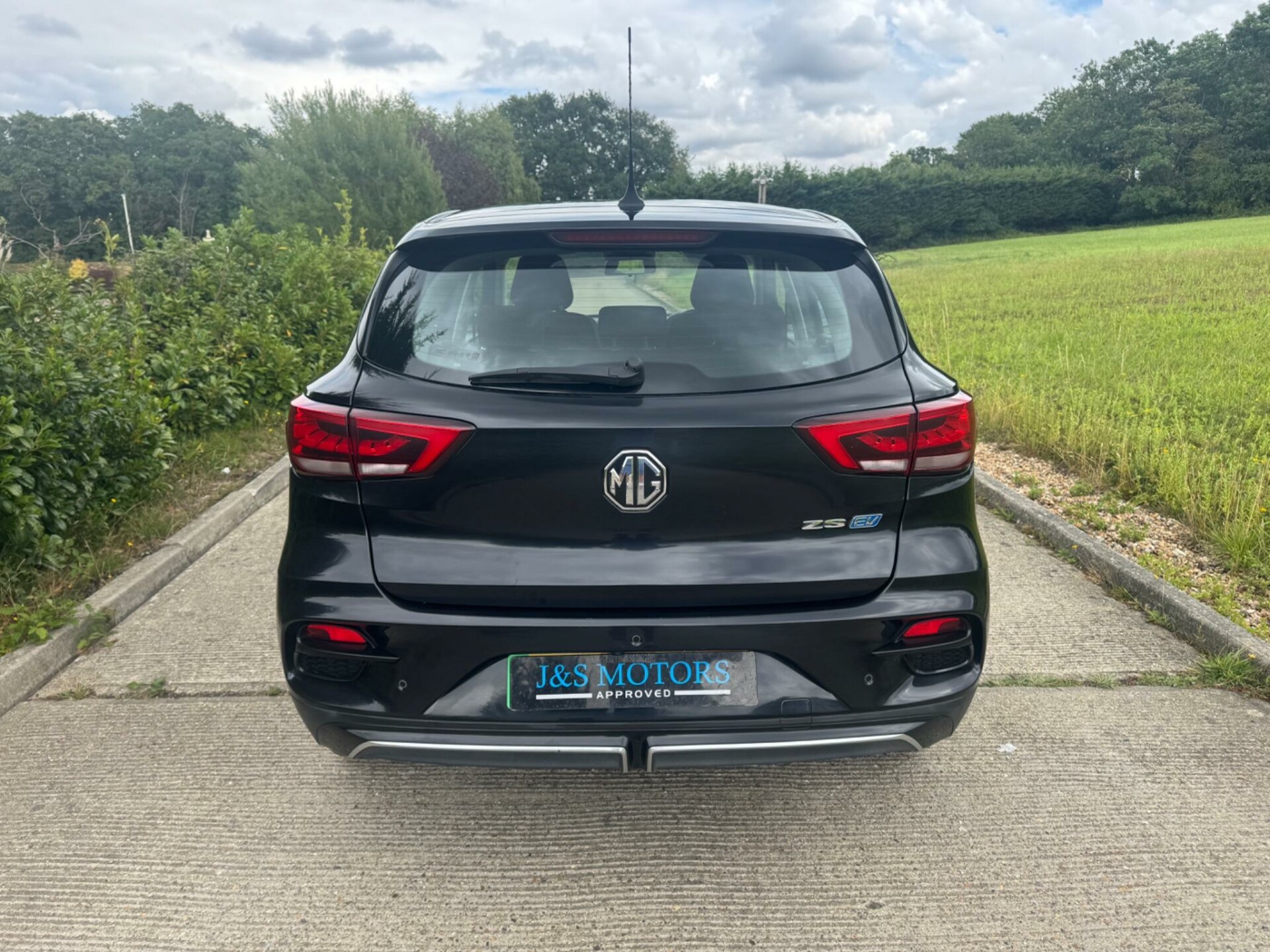 MG ZS