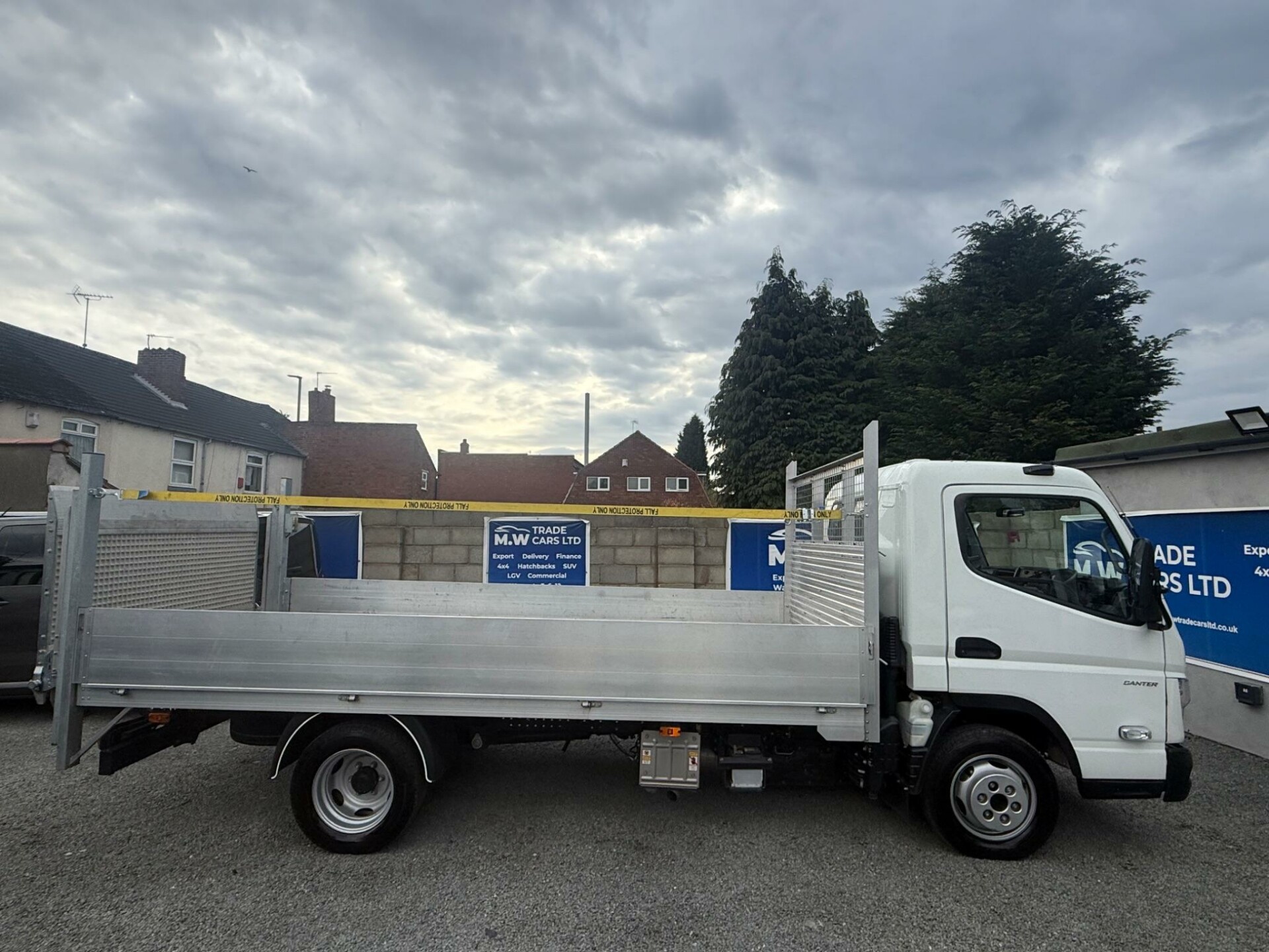 Mitsubishi Canter