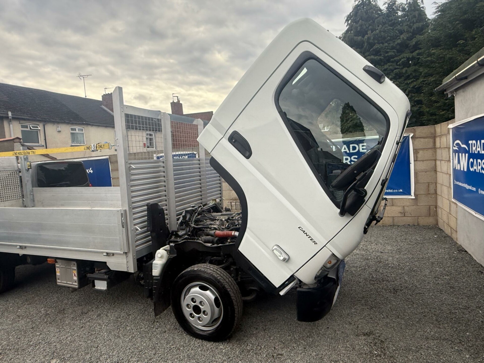 Mitsubishi Canter