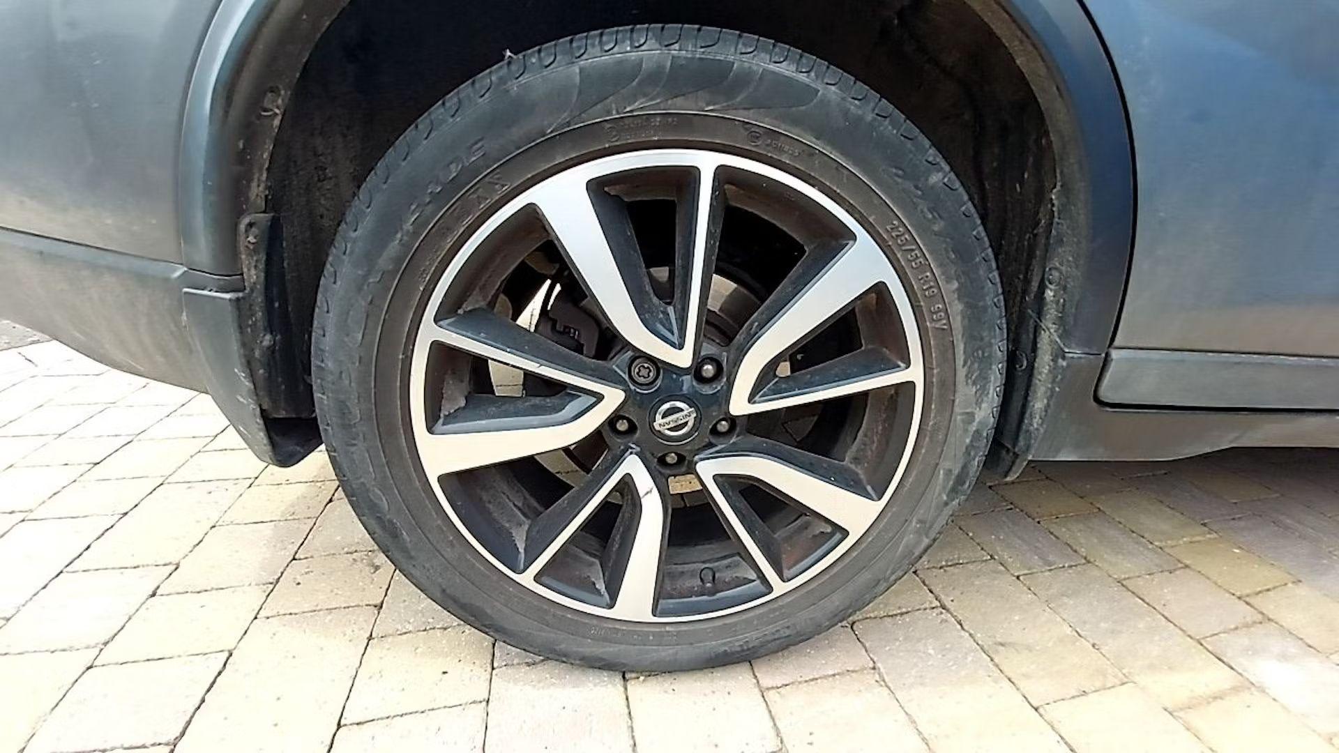 Nissan X Trail