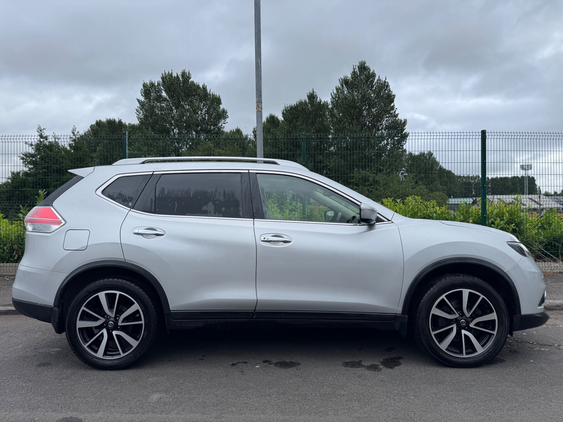 Nissan X Trail