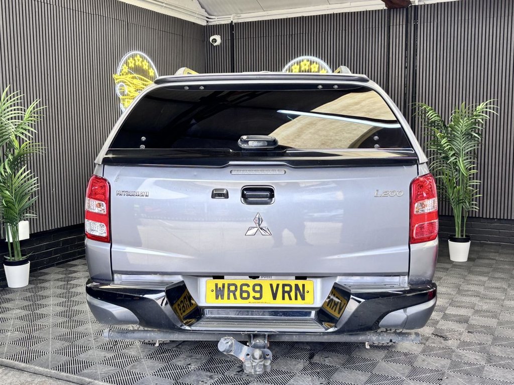 Mitsubishi L200