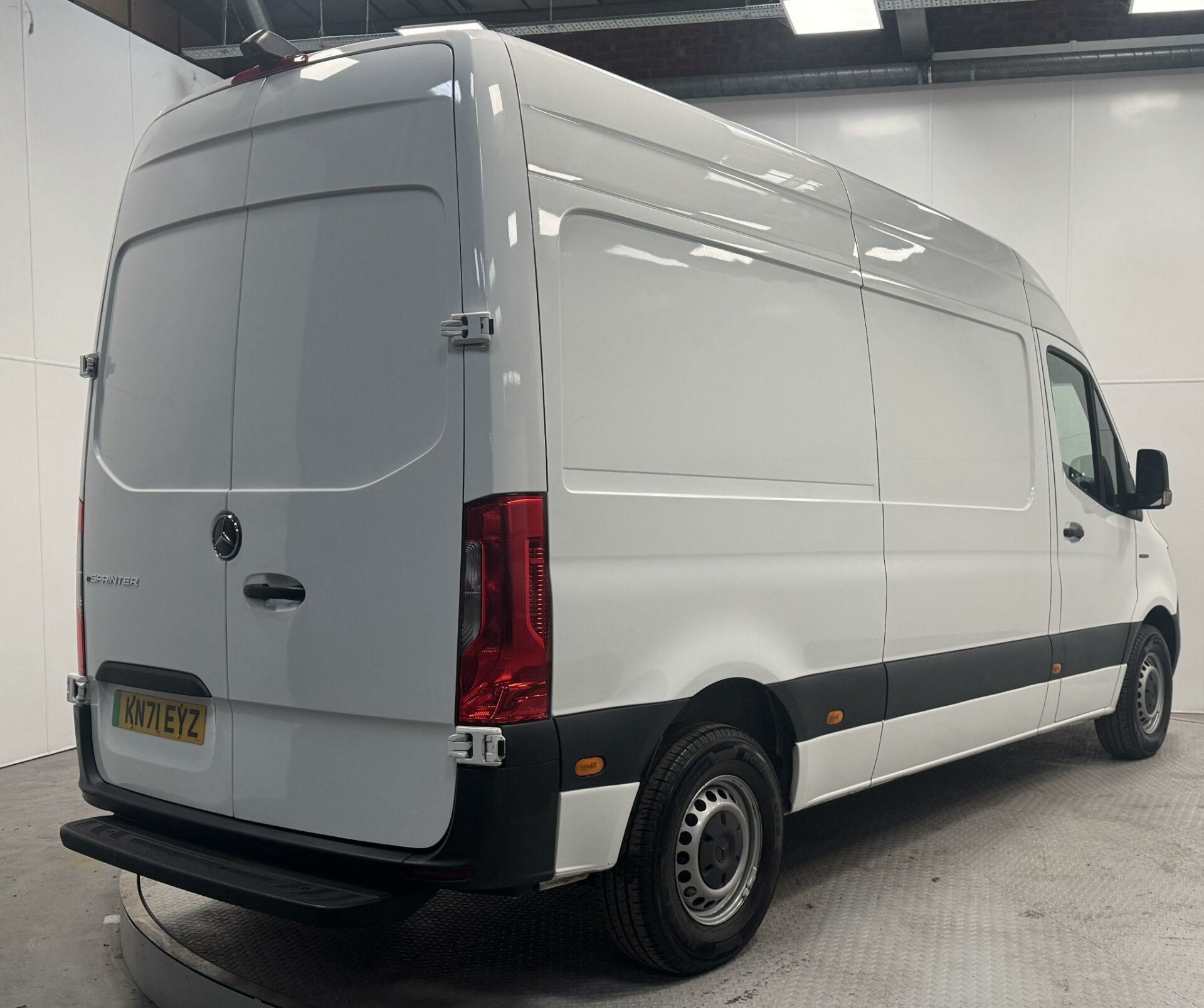 Mercedes Benz eSprinter