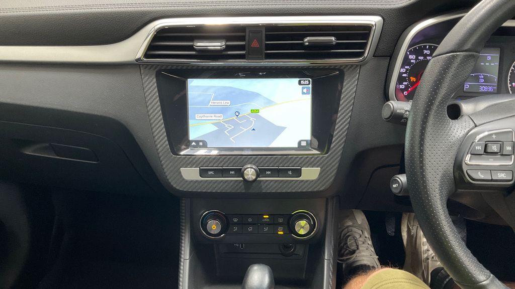 MG ZS