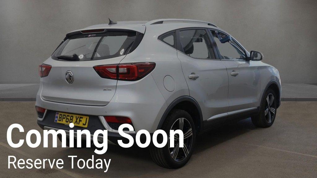 MG ZS