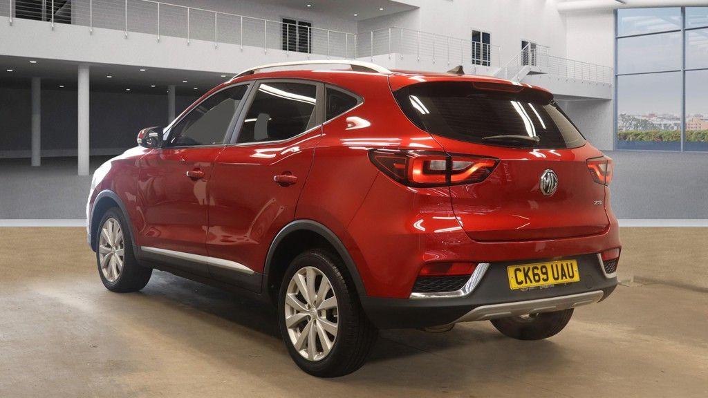 MG ZS