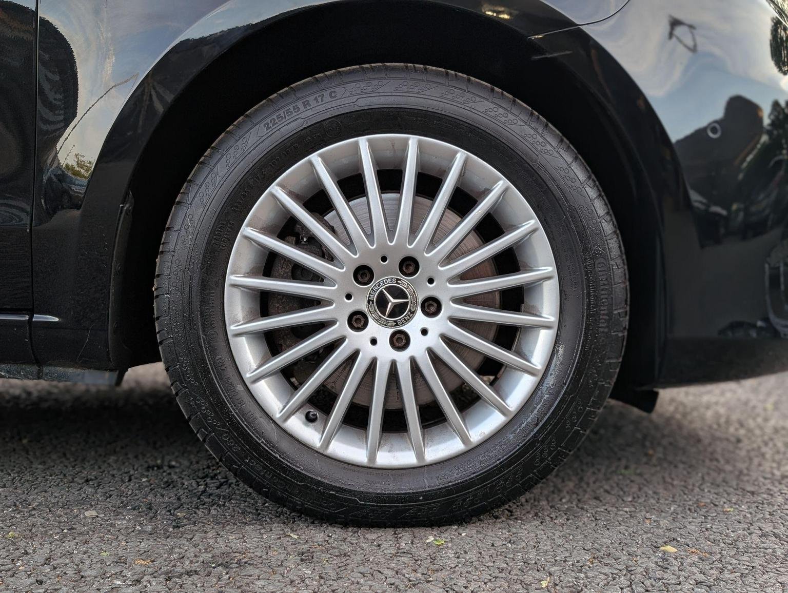 Mercedes Benz Vito