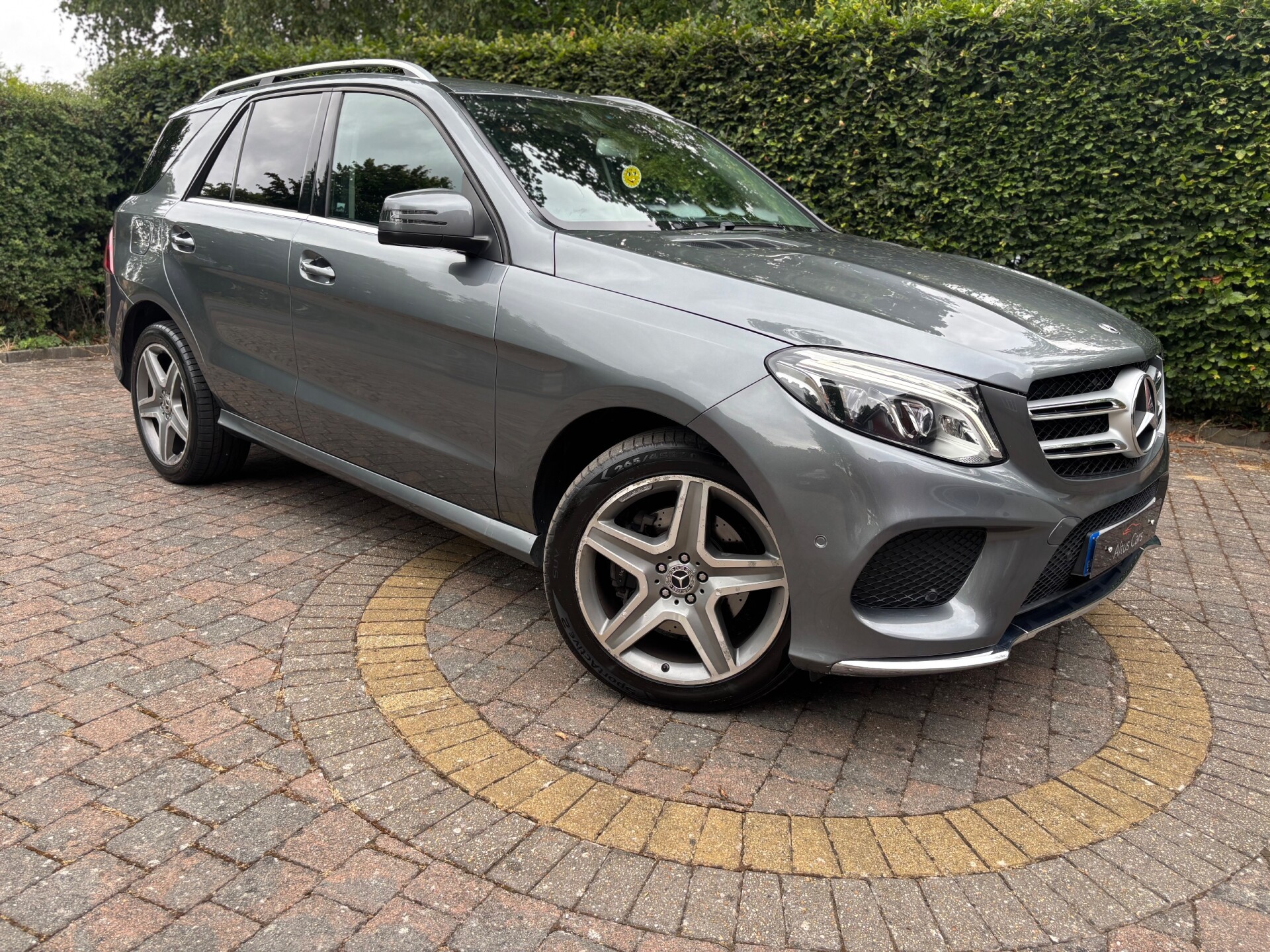 Mercedes Benz GLE-CLASS
