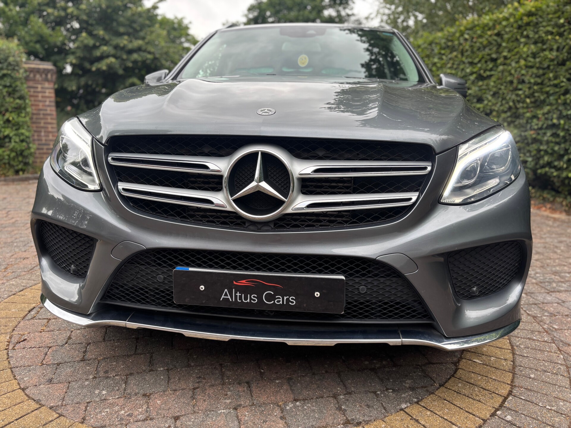 Mercedes Benz GLE-CLASS
