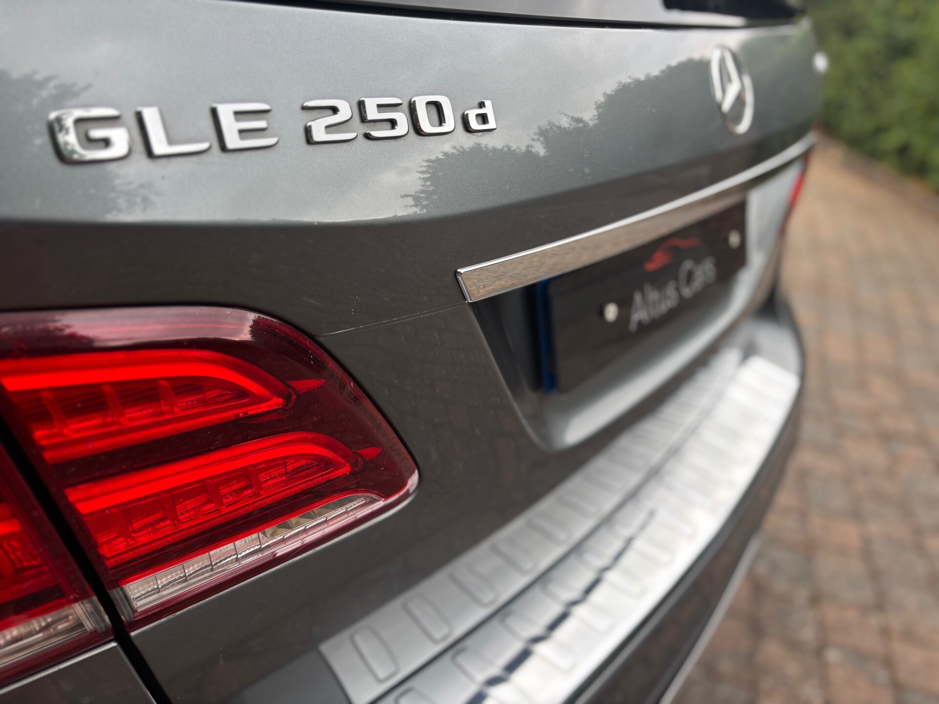 Mercedes Benz GLE-CLASS