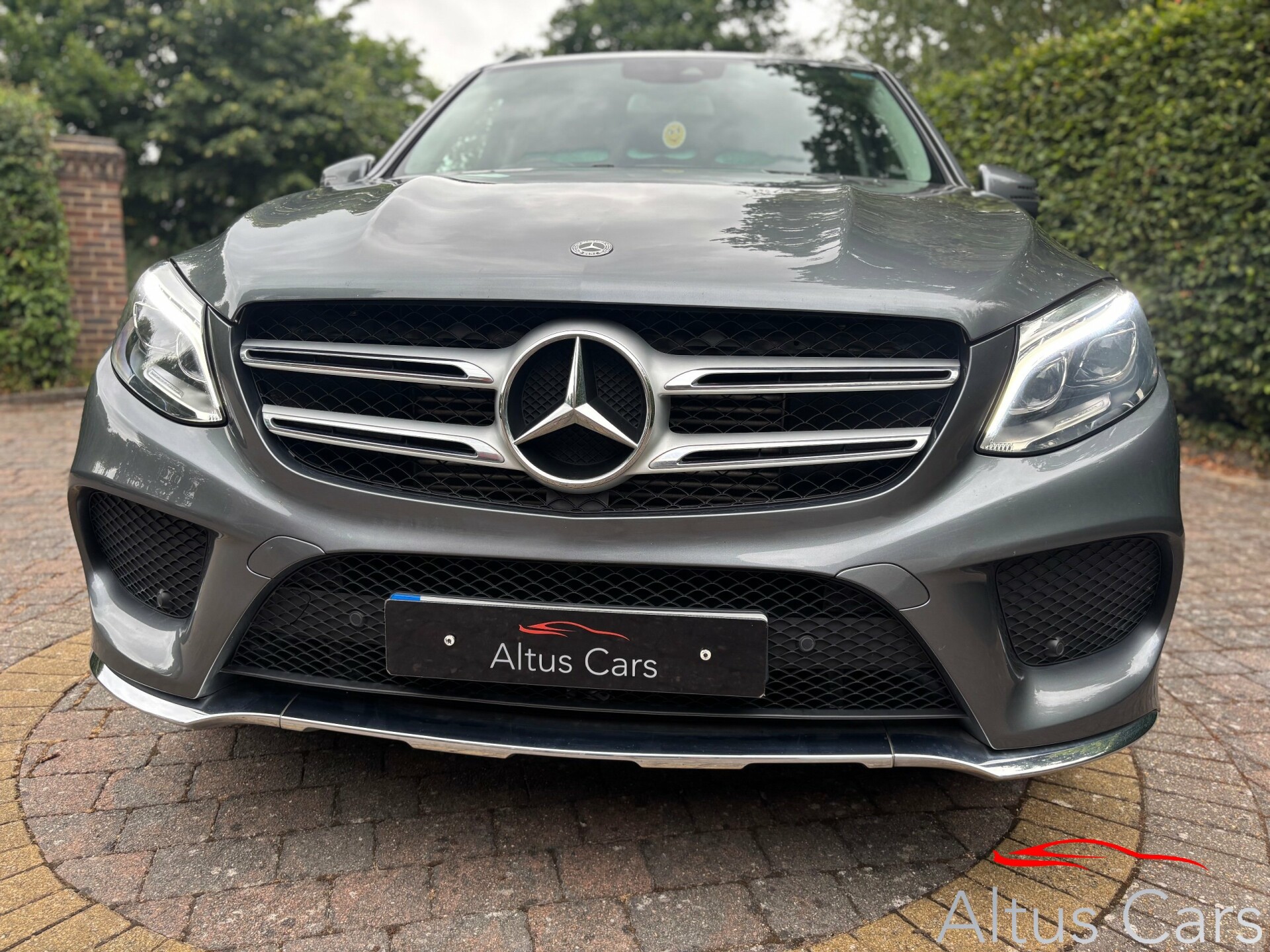 Mercedes Benz GLE-CLASS