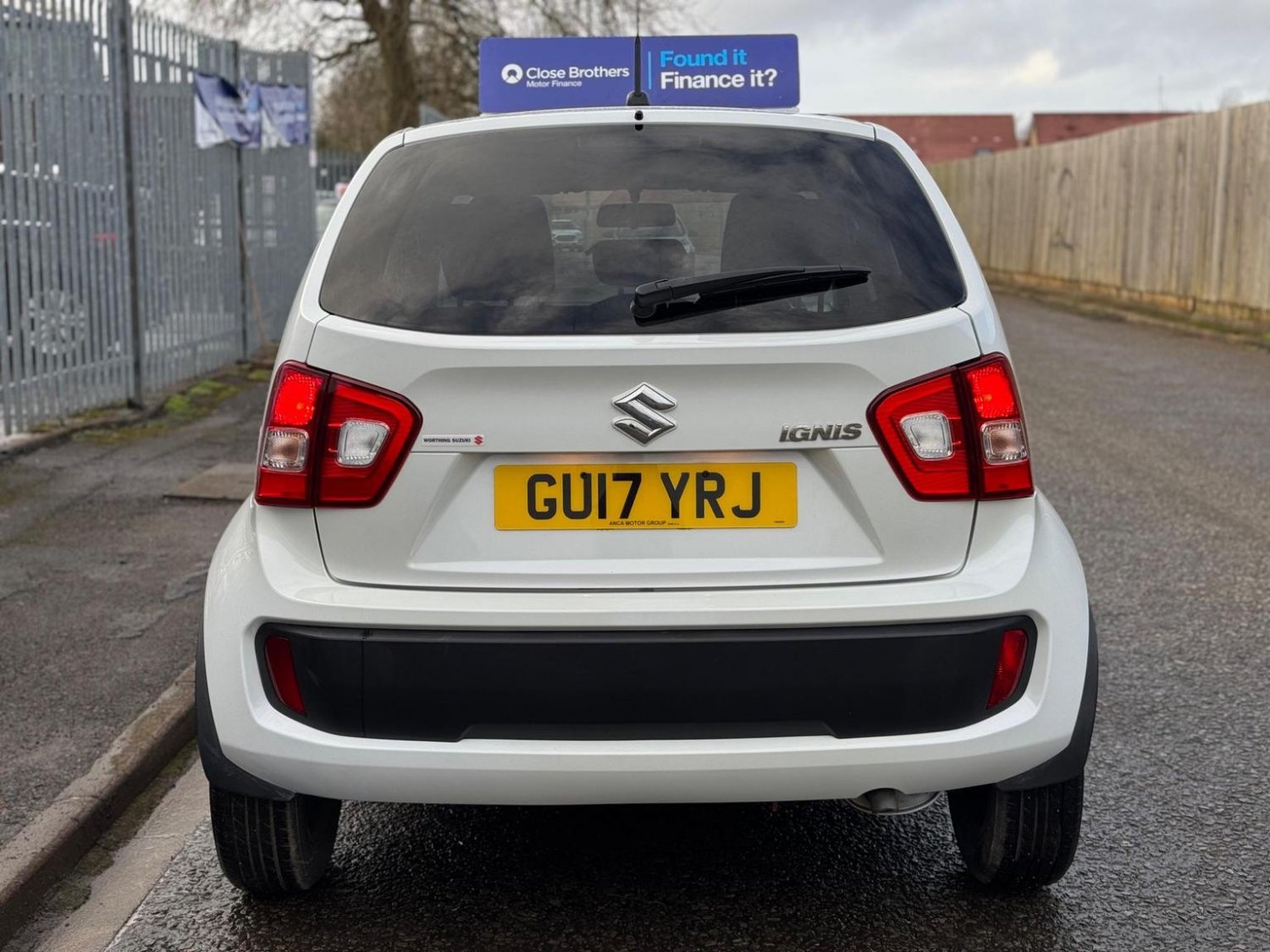 Suzuki Ignis