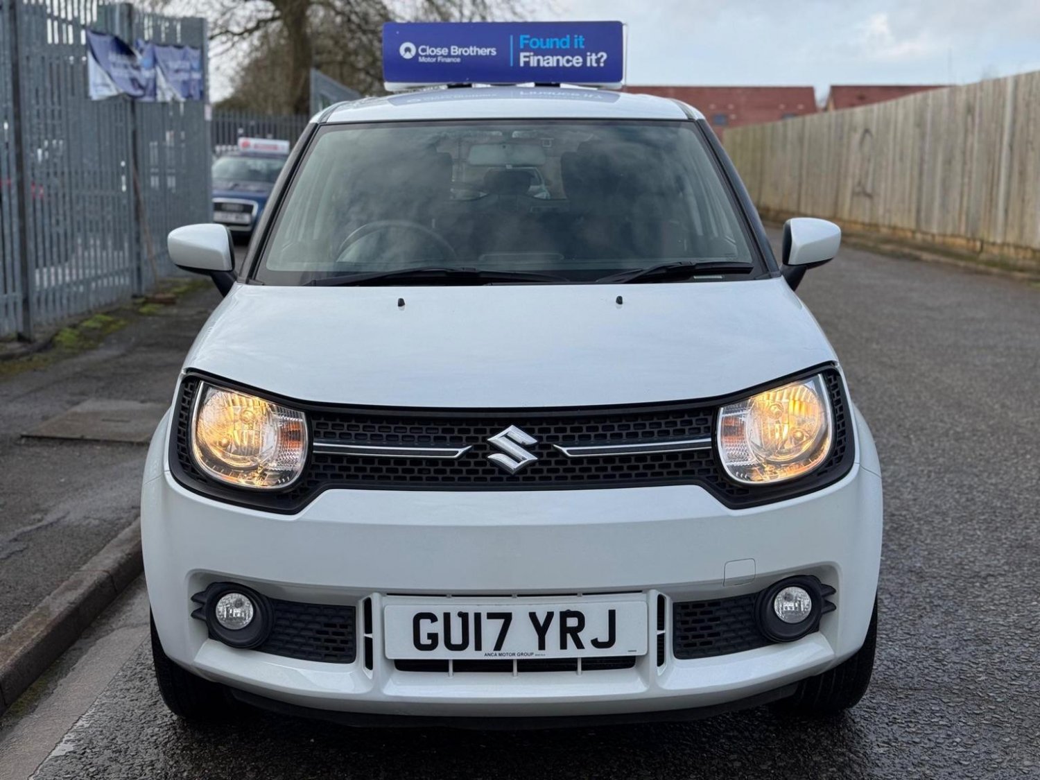 Suzuki Ignis