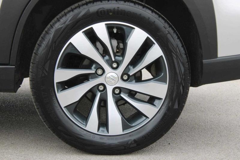 Suzuki S-Cross