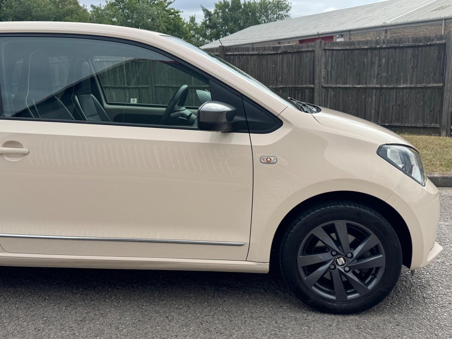 SEAT Mii