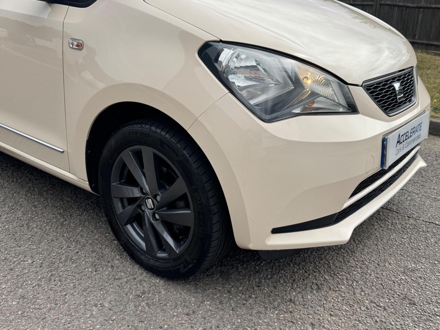 SEAT Mii