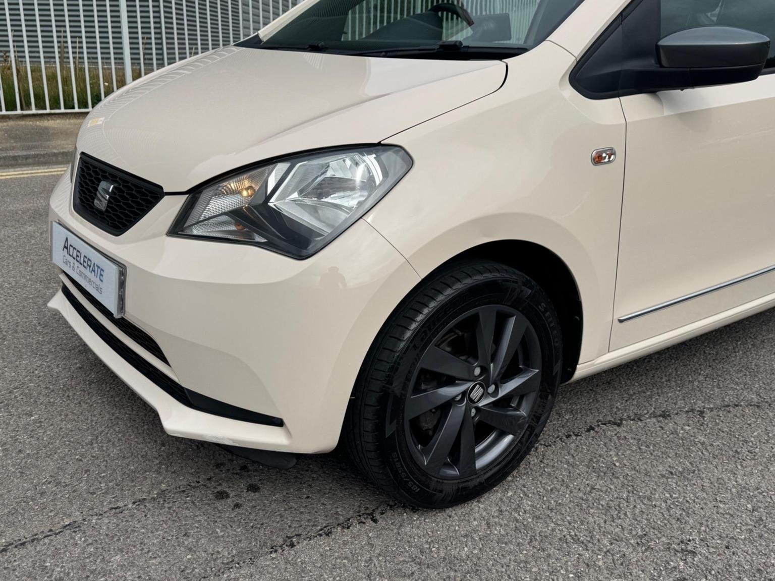 SEAT Mii