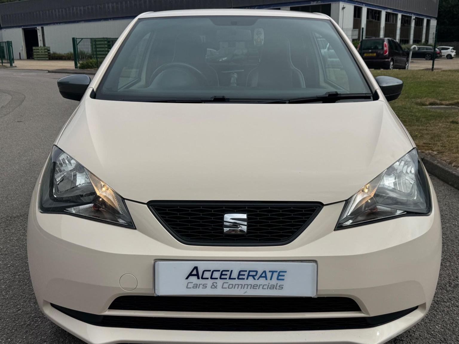 SEAT Mii