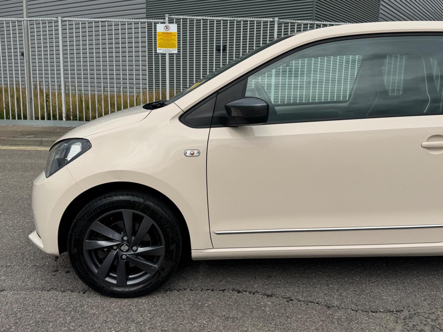 SEAT Mii