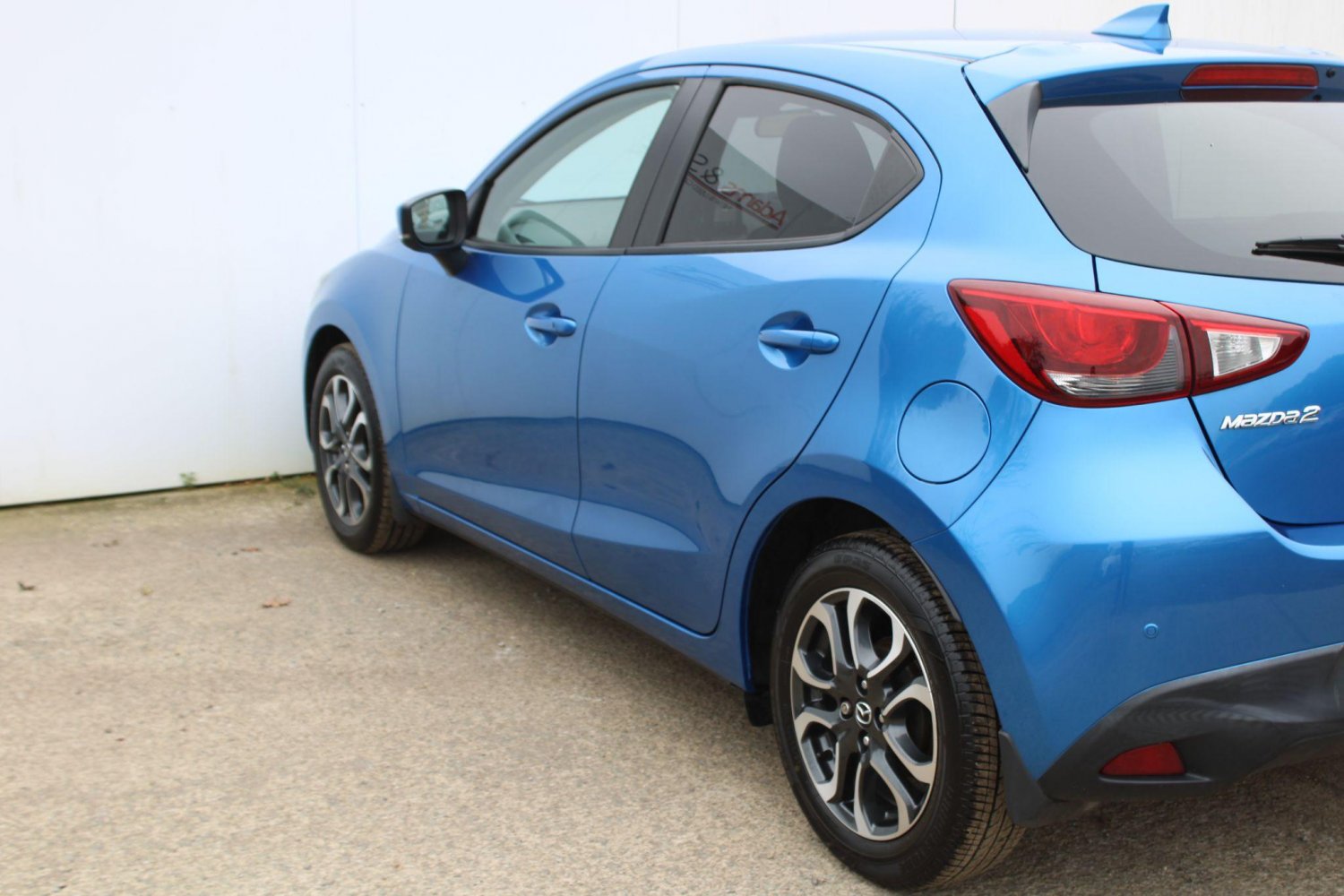 Mazda 2