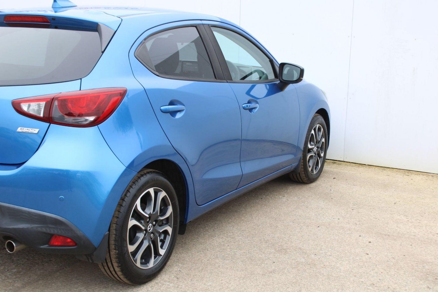 Mazda 2