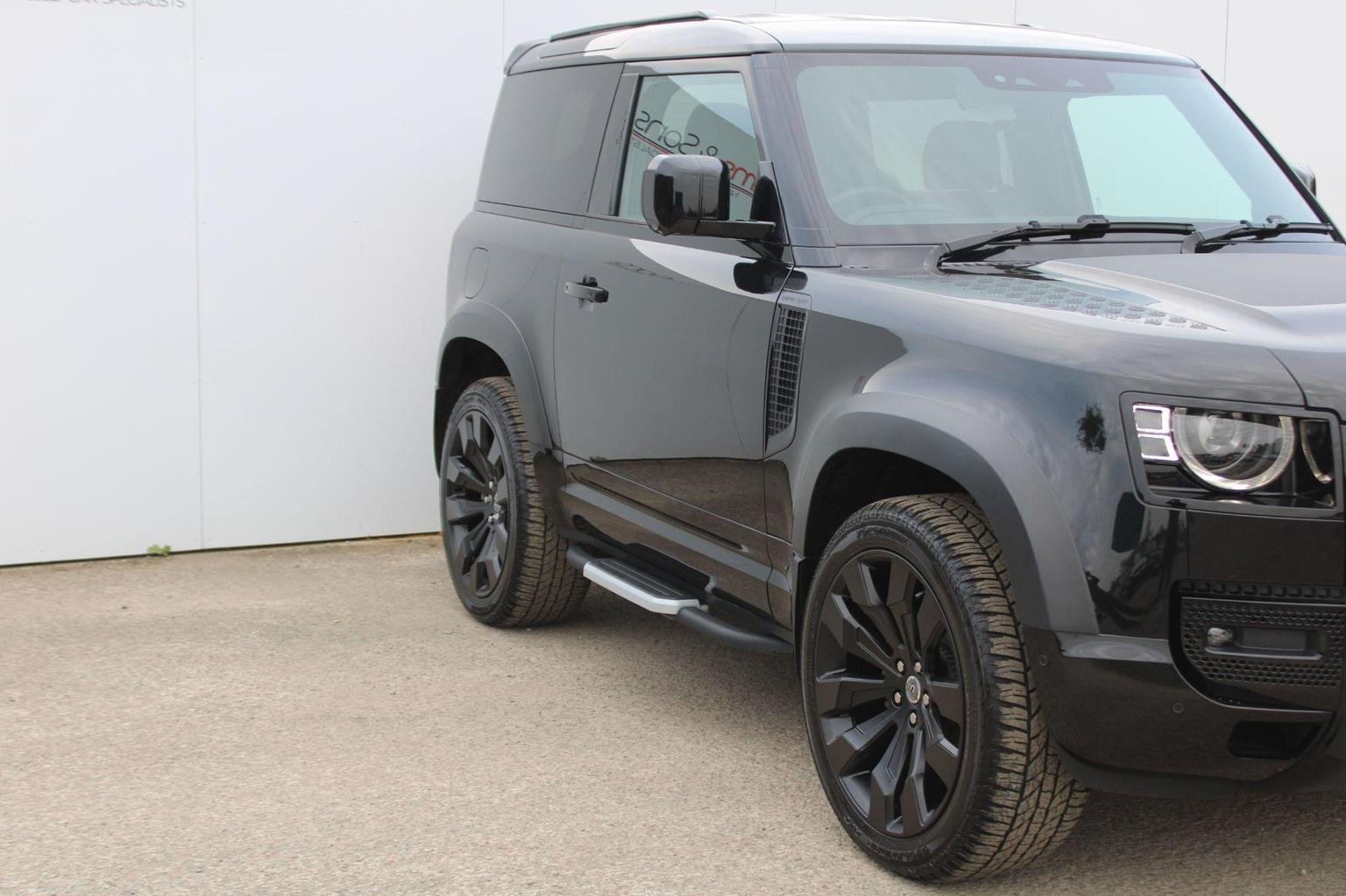 Land Rover 90