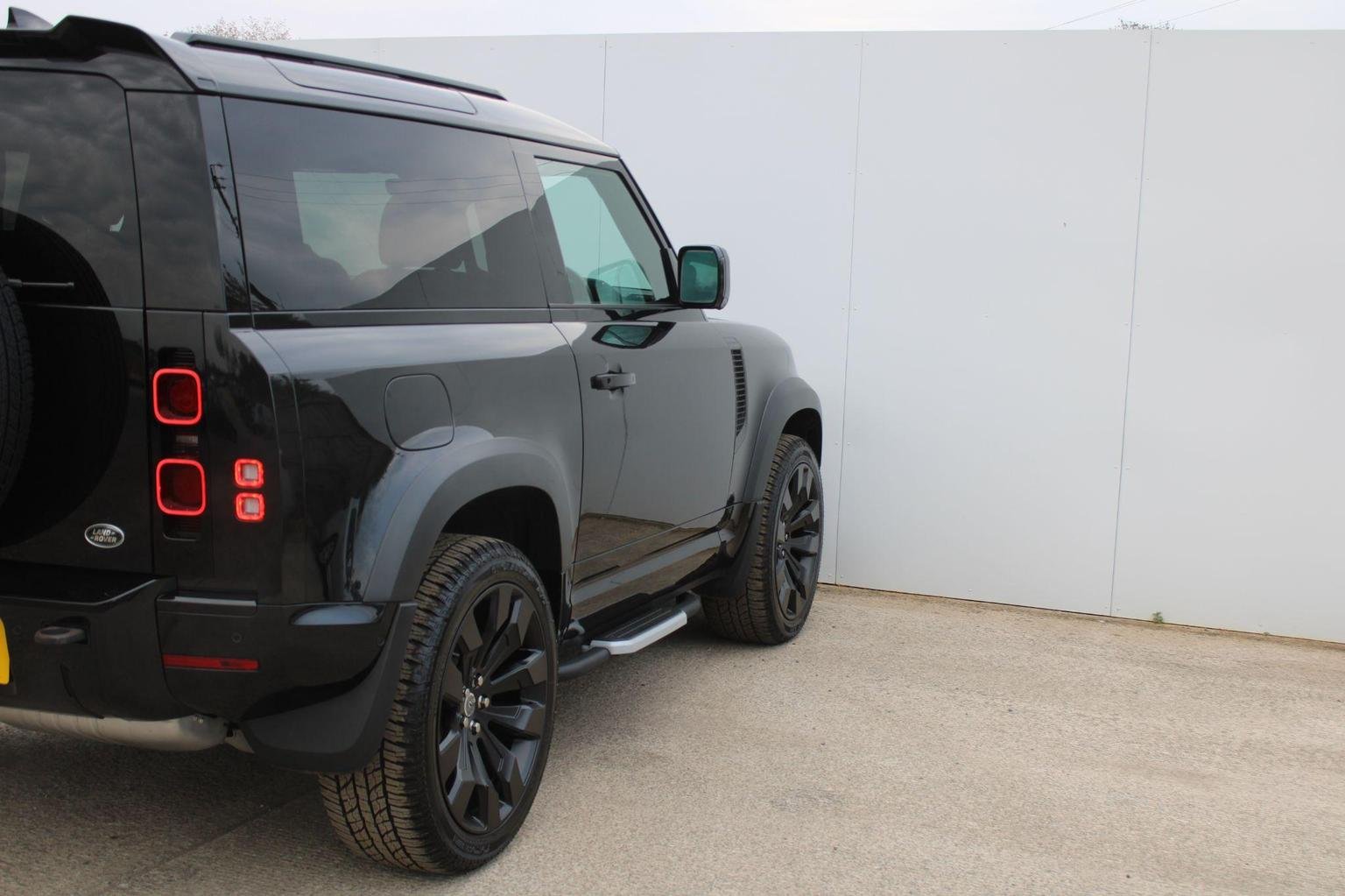 Land Rover 90