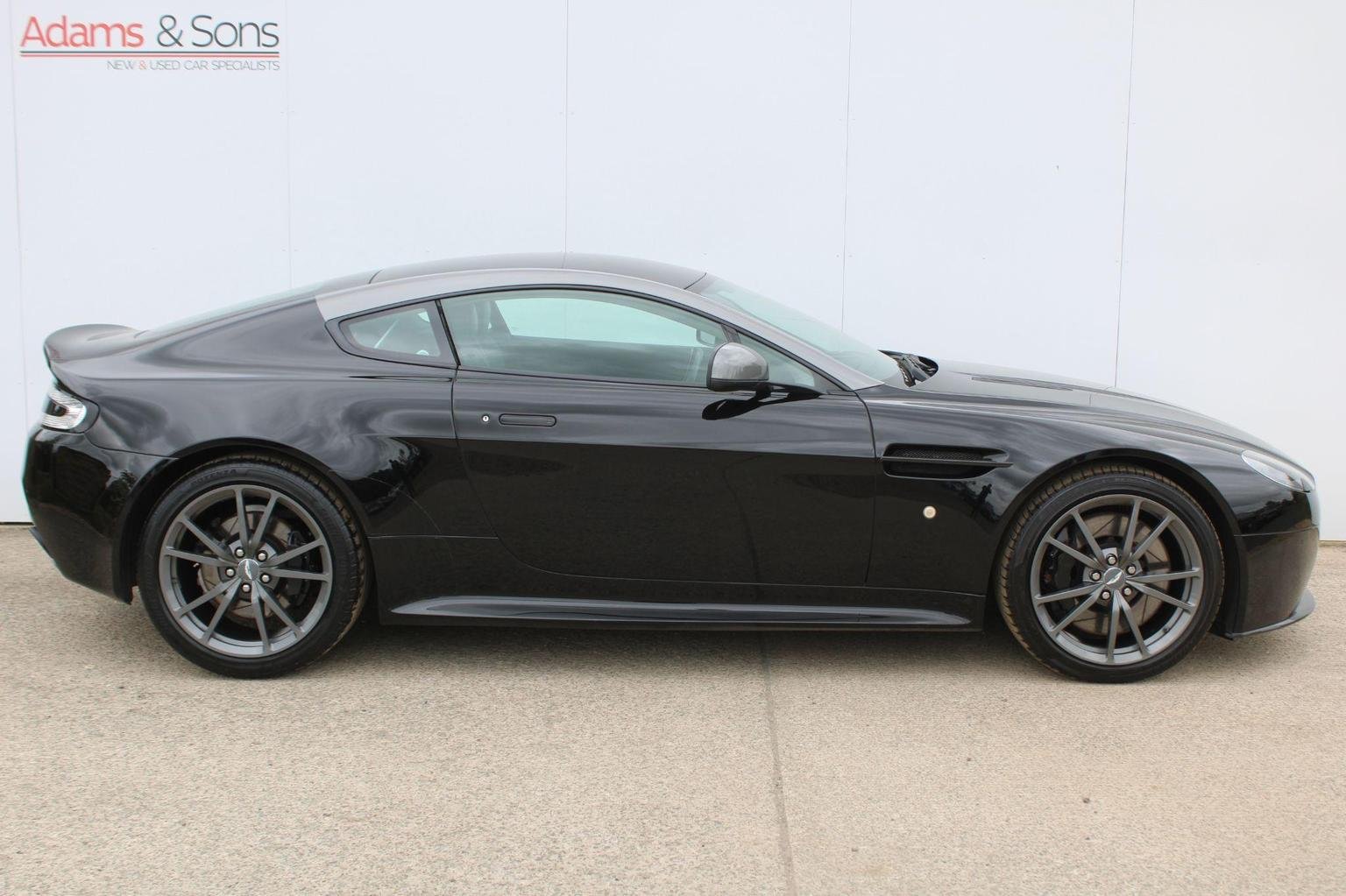 Aston Martin Vantage