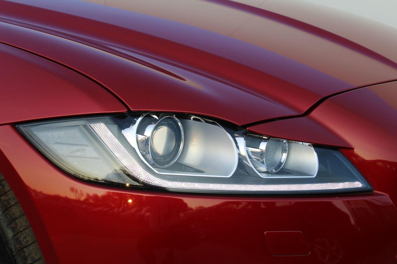 Jaguar XF
