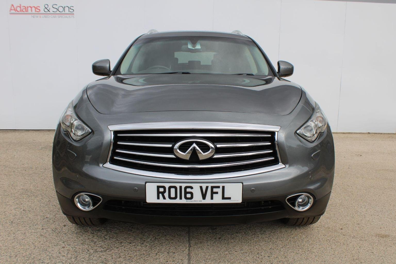 Infiniti QX70