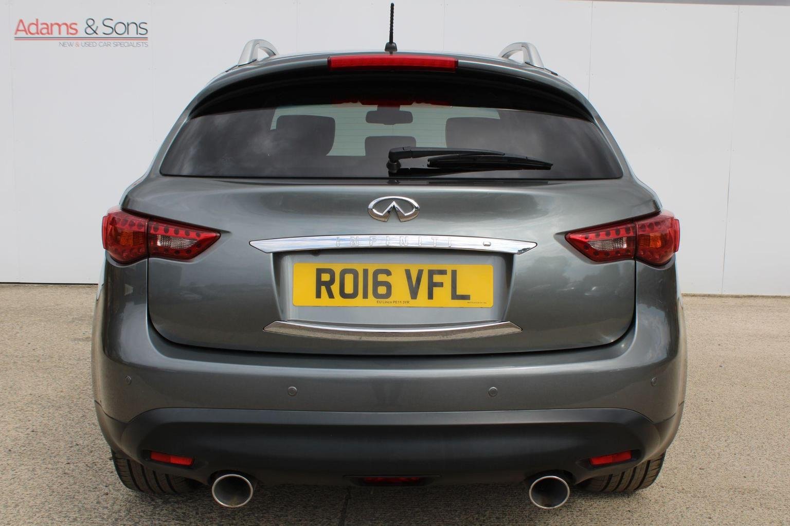 Infiniti QX70